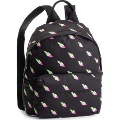 Plecak MCQ ALEXANDER MCQUEEN - Classic Backpack 519680 R7B03 1000 Black. Czarne plecaki męskie McQ Alexander McQueen, bez wzorów, z materiału, sportowe. W wyprzedaży za 619,00 zł.