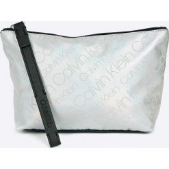 Calvin Klein - Kosmetyczka. Szare kosmetyczki damskie Calvin Klein, z poliesteru. Za 159,90 zł.