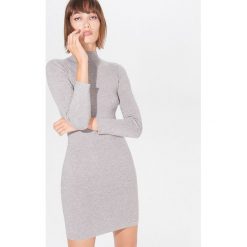 Sukienka bodycon z półgolfem - Jasny szary. Szare sukienki damskie Mohito, s, bez wzorów, bez kołnierzyka, bez rękawów, bodycon. Za 119,99 zł.