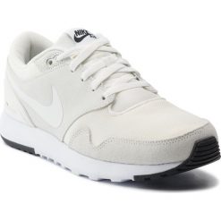 Buty NIKE - Air Vibenna 866069 100 Summit White/Summit White. Białe półbuty męskie Nike, na co dzień, bez wzorów, ze skóry, eleganckie, bez zapięcia. W wyprzedaży za 269,00 zł.