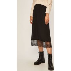 Vero Moda - Spódnica. Czarne spódniczki damskie Vero Moda, na co dzień, s, bez wzorów, z lyocellu, casualowe, z podwyższonym stanem, maxi, proste. W wyprzedaży za 99,90 zł.