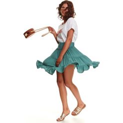 Rozkloszowana spódniczka mini. Niebieskie spódniczki damskie Top Secret, na lato, bez wzorów, eleganckie, krótkie, mini, rozkloszowane. W wyprzedaży za 54,99 zł.