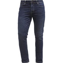 Pier One Jeansy Slim Fit dark blue denim. Niebieskie rurki męskie Pier One. Za 129,00 zł.
