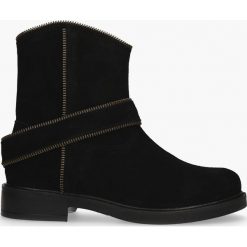 Botki czarne Abigale. Czarne botki damskie marki Badura, bez obcasa, bez zapięcia. Za 149,99 zł.