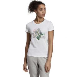 Koszulka adidas Must Haves Flower ED6159. Bluzki sportowe damskie Adidas, z nadrukiem, z bawełny. Za 89,00 zł.
