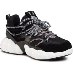Sneakersy BIG STAR - FF274A548 Black. Czarne półbuty damskie BIG STAR, bez wzorów, z zamszu, retro, bez obcasa, na płaskiej podeszwie, bez zapięcia. W wyprzedaży za 239,00 zł.