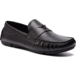 Mokasyny Emporio Armani X4B124 XF330 00002. Czarne mokasyny męskie Emporio Armani. W wyprzedaży za 449,00 zł.