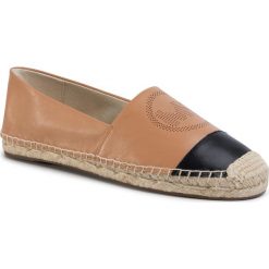 Espadryle MICHAEL MICHAEL KORS - Kendrick Toe Cap 40S0KNFP5L Peanut. Pomarańczowe espadryle damskie MICHAEL Michael Kors, bez wzorów, ze skóry ekologicznej, bez obcasa, na płaskiej podeszwie, bez zapięcia. Za 539,00 zł.