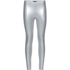Legginsy z połyskującego materiału bonprix srebrny metaliczny. Szare spodnie damskie bonprix. Za 89,99 zł.