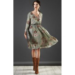 Popielata sukienka w kwiaty PALOMA. Szare sukienki damskie Kasia Miciak design, w paski, bez kołnierzyka, bez rękawów. Za 379,00 zł.