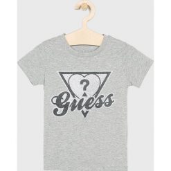 Guess Jeans - T-shirt dziecięcy 118-175 cm. Czarne bluzki dziewczęce Guess Jeans, z nadrukiem, z elastanu, z okrągłym kołnierzem, z krótkim rękawem, krótkie, bez kaptura. Za 79,90 zł.