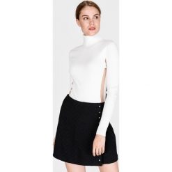 TWINSET Sweter Biały. Białe bluzy damskie Twinset, xs, w paski, z wiskozy, bez rękawów, bez kaptura. Za 654,95 zł.