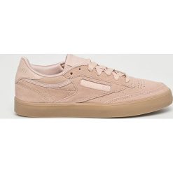 Reebok Classic - Buty Club C 85. Różowe buty sportowe damskie Reebok Classic, bez wzorów, ze skóry, sportowe, reebok classic. W wyprzedaży za 199,90 zł.