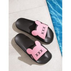 Różowe Klapki Azure Love. Różowe klapki damskie Renee, w paski, bez obcasa, na płaskiej podeszwie. Za 49,99 zł.