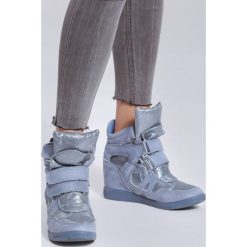 Niebieskie Sneakersy Miss Good. Niebieskie koturny damskie Renee, bez obcasa, na platformie, na rzepy. Za 109,99 zł.