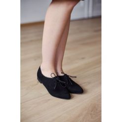 Buty jazzówki czarne 36 czarny. Czarne jazzówki damskie Marie Zélie, klasyczne, bez obcasa, na obcasie, z paskami. Za 697,00 zł.