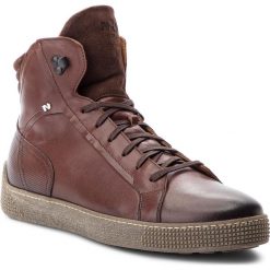 Sneakersy NIK - 02-0599-01-4-02-03 Brązowy. Pomarańczowe sneakersy męskie Nik, bez zapięcia. W wyprzedaży za 269,00 zł.