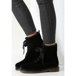 Czarne Botki Chill Walk. Czarne botki damskie vices, bez obcasa, na płaskiej podeszwie, bez zapięcia. Za 69,99 zł.