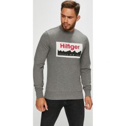 Tommy Hilfiger - Bluza. Szare bluzy męskie marki TOMMY HILFIGER, s, z nadrukiem, z bawełny, bez kaptura. W wyprzedaży za 319,90 zł.