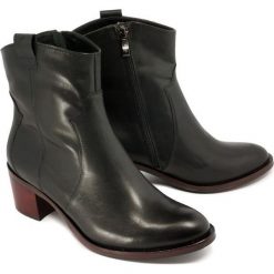 BIOECO BY ARKA 7404 1605+1688 czarny, botki damskie. Czarne botki damskie Bioeco by Arka, ze skóry, bez obcasa, na obcasie, na zamek. Za 379,90 zł.