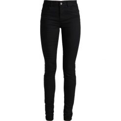 Jeansy damskie: Vero Moda Tall VMHOT SEVEN PUSH UP PANTS Jeansy Slim Fit black
