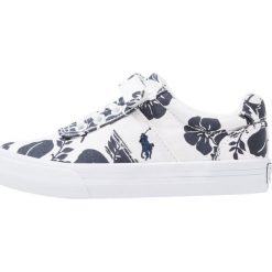 Polo Ralph Lauren HANFORD EZ Tenisówki i Trampki white/navy. Białe trampki męskie Polo Ralph Lauren, z tworzywa sztucznego, klasyczne. W wyprzedaży za 215,40 zł.