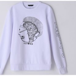 Bluza Rick and Morty - Biały. Białe bluzy męskie Cropp, s, bez wzorów, bez kołnierzyka, bez rękawów, bez kaptura. Za 89,99 zł.