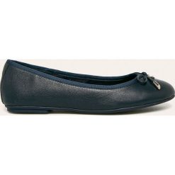 Tommy Hilfiger - Baleriny skórzane. Czarne baleriny damskie TOMMY HILFIGER, bez wzorów, ze skóry, bez obcasa, na obcasie. W wyprzedaży za 379,90 zł.