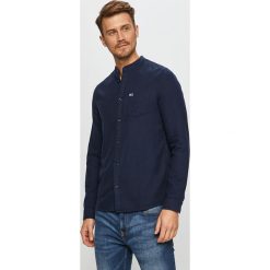 Tommy Jeans - Koszula bawełniana. Niebieskie koszule męskie Tommy Jeans, s, bez wzorów, z bawełny, casualowe, ze stójką, z długim rękawem. Za 359,90 zł.