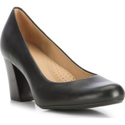 Buty damskie. Różowe koturny damskie Wittchen, bez wzorów, ze skóry, bez obcasa, na koturnie. W wyprzedaży za 249,90 zł.