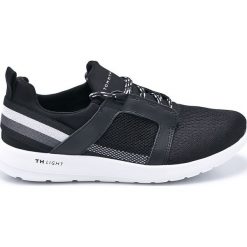 Tommy Hilfiger - Buty. Czarne halówki męskie TOMMY HILFIGER, z materiału, na sznurówki. W wyprzedaży za 239,90 zł.