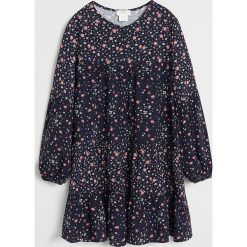 Mango Kids - Sukienka dziecięca Miriam 110-164 cm. Niebieskie sukienki dziewczęce Mango Kids, w kwiaty, z wiskozy, casualowe, z długim rękawem, długie, mini, rozkloszowane. Za 129,90 zł.
