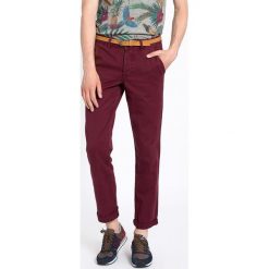 Review - Spodnie Chino. Różowe chinosy męskie marki Review, xl, w paski, z bawełny. W wyprzedaży za 119,90 zł.