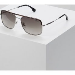 Carrera Okulary przeciwsłoneczne ruthenium. Szare okulary przeciwsłoneczne męskie wayfarery marki Carrera. Za 669,00 zł.