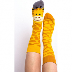 Nanushki - Skarpetki Gigi Giraffe. Pomarańczowe skarpetki męskie marki Nanushki, z elastanu. Za 24,90 zł.