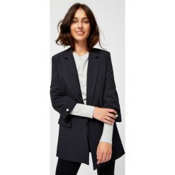Marynarka z perełkami. Kurtki damskie Moodo, xs, bez wzorów. Za 79,99 zł.