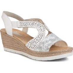 Sandały RIEKER - 61916-80A White. Białe klapki damskie Rieker, bez wzorów, ze skóry ekologicznej, bez obcasa, na obcasie. Za 249,99 zł.