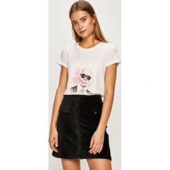 Only - T-shirt. Białe bluzki damskie ONLY, m, z nadrukiem, z bawełny, z okrągłym kołnierzem. W wyprzedaży za 64,90 zł.