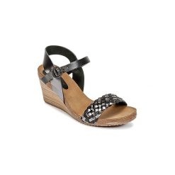 Sandały Kickers SPLENDID. Czarne sandały damskie marki Kickers, bez wzorów, bez obcasa, bez zapięcia. Za 311,20 zł.