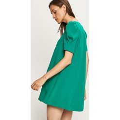 Answear - Sukienka Answear Lab. Zielone sukienki damskie ANSWEAR, na co dzień, s, bez wzorów, z poliesteru, casualowe, bez kołnierzyka, z krótkim rękawem, krótkie, mini, proste. W wyprzedaży za 99,90 zł.