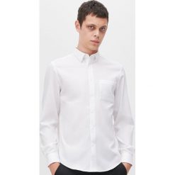 Koszula regular fit z zatrzaskami - Biały. Białe koszule męskie Reserved, s, bez wzorów, bez kołnierzyka, bez rękawów. Za 99,99 zł.