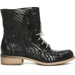 Botki - skóra naturalna - model 461 - kolor czarny zebra. Czarne botki damskie Zapato, ze skóry, bez obcasa, bez zapięcia. W wyprzedaży za 299,25 zł.