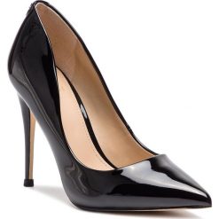 Szpilki GUESS - Okley3 FL6OK3 PAF08 BLACK. Czarne półbuty damskie marki Guess, z aplikacjami, ze skóry ekologicznej, bez obcasa, na obcasie, bez zapięcia. Za 669,00 zł.