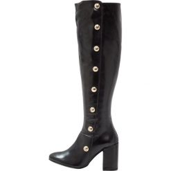 Carvela WATERLOO Kozaki na obcasie black. Czarne kozaki damskie marki Carvela, ze skóry ekologicznej, na obcasie. W wyprzedaży za 649,50 zł.