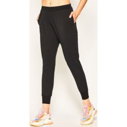 Spodnie dresowe Liu Jo Sport TA0008 F0766. Zielone spodnie damskie Liu Jo Sport, xl, z elastanu. Za 369,00 zł.