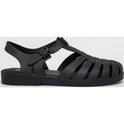 Melissa - Sandały Possession Ad. Czarne klapki damskie Melissa, bez wzorów, z materiału, bez obcasa, na szpilce. Za 259,90 zł.