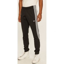 Adidas Originals - Spodnie. Czarne spodnie męskie adidas Originals, na co dzień, xl, bez wzorów, z bawełny. Za 249,90 zł.