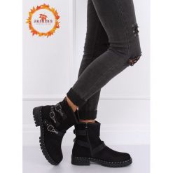 Botki damskie płaskie czarne BH5502 BLACK. Czarne botki damskie obuwie damskie, z zamszu, rockowe, bez obcasa, na płaskiej podeszwie, na zamek. Za 84,92 zł.
