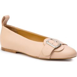 Baleriny JIL SANDER NAVY - JN32072A Apricot 324. Brązowe baleriny damskie Jil Sander Navy, bez wzorów, ze skóry, klasyczne, bez obcasa. W wyprzedaży za 739,00 zł.