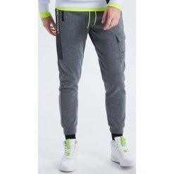 Dresowe joggery z kolekcji Futuristic Youth - Szary. Szare spodnie męskie Cropp, s, bez wzorów, z dresówki. W wyprzedaży za 89,99 zł.